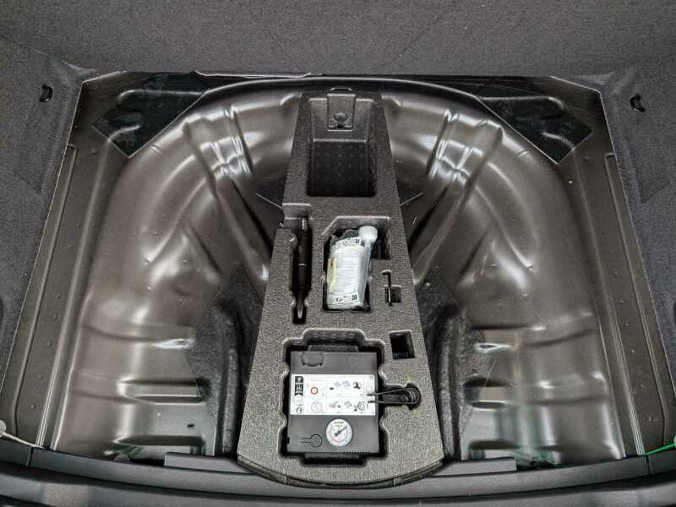 SKODA KAROQ 1.5 TSI Sportline 5dr