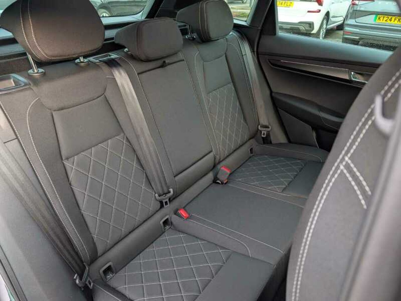 SKODA KAROQ 1.5 TSI Sportline 5dr