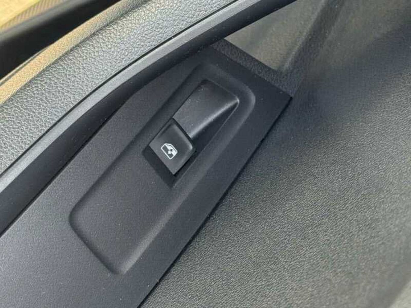SKODA KAROQ 1.5 TSI SE L 5dr