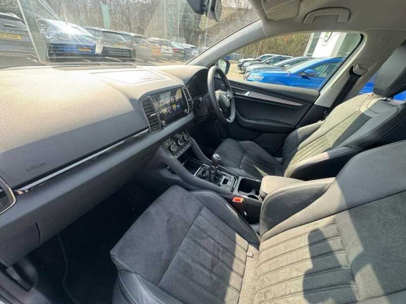 SKODA KAROQ 1.5 TSI SE L 5dr