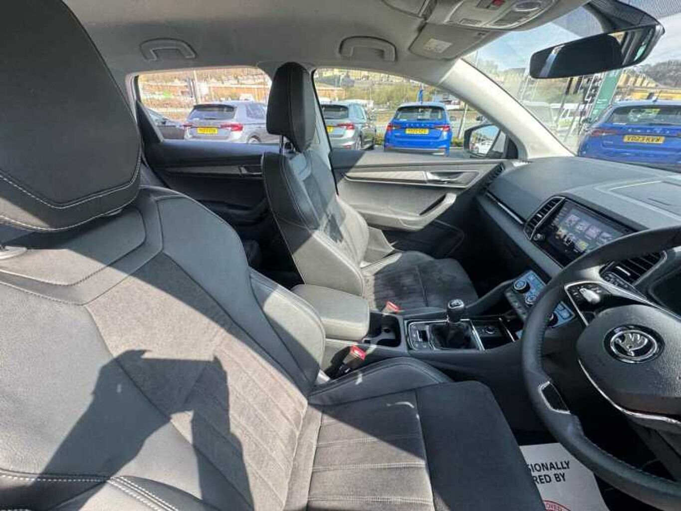 SKODA KAROQ 1.5 TSI SE L 5dr