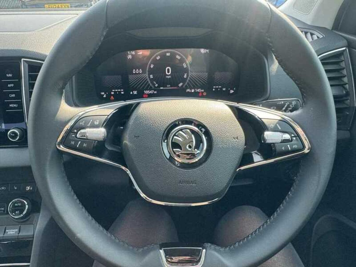 SKODA KAROQ 1.5 TSI SE L 5dr