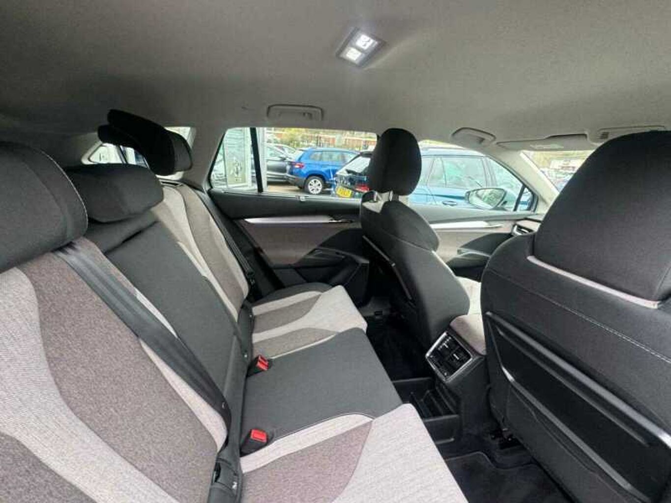 SKODA Enyaq iV 60 62kWh 132kW ecoSuite