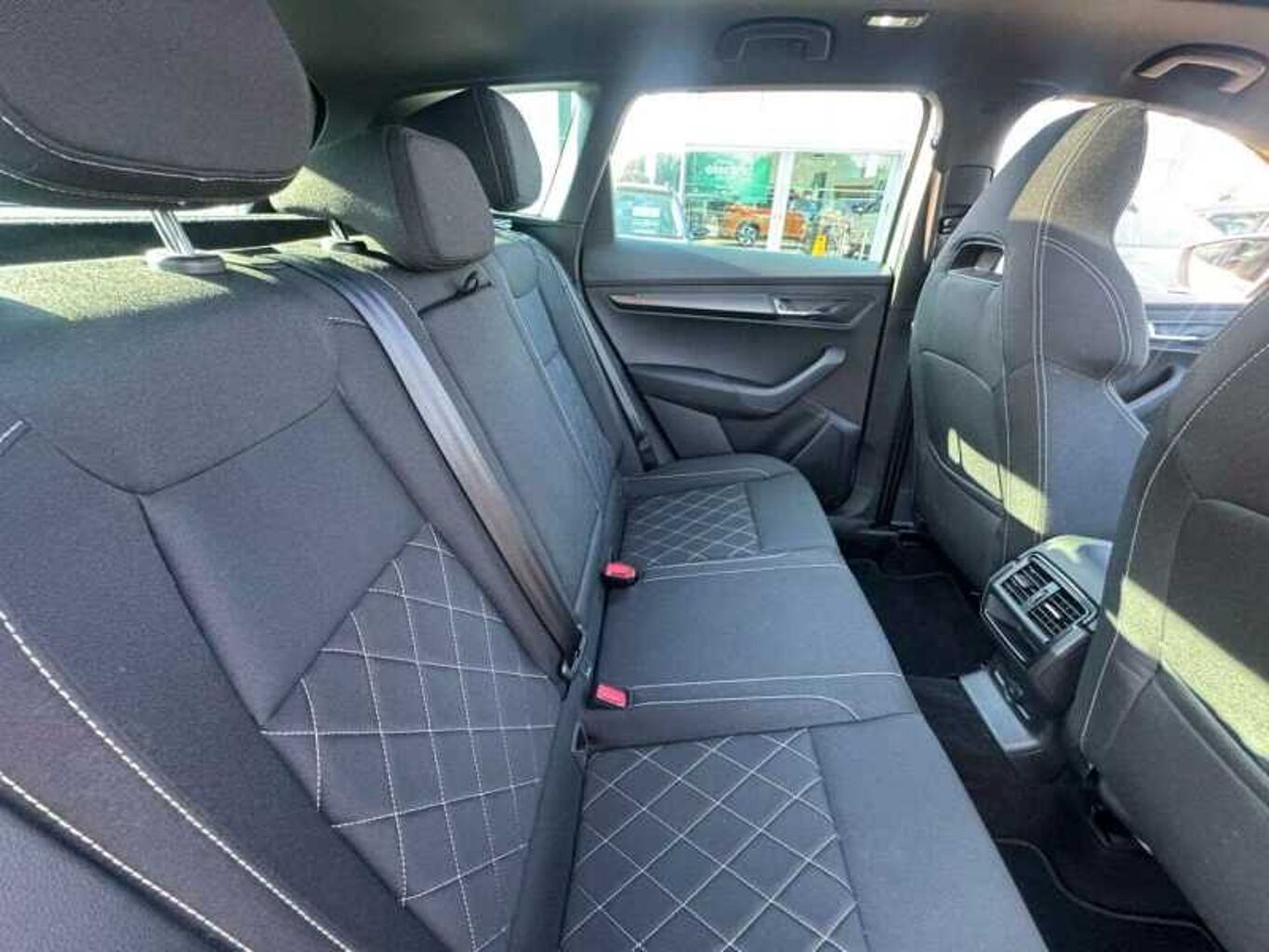SKODA KAROQ 2.0 TDI [150] Sportline 4x4 5dr DSG