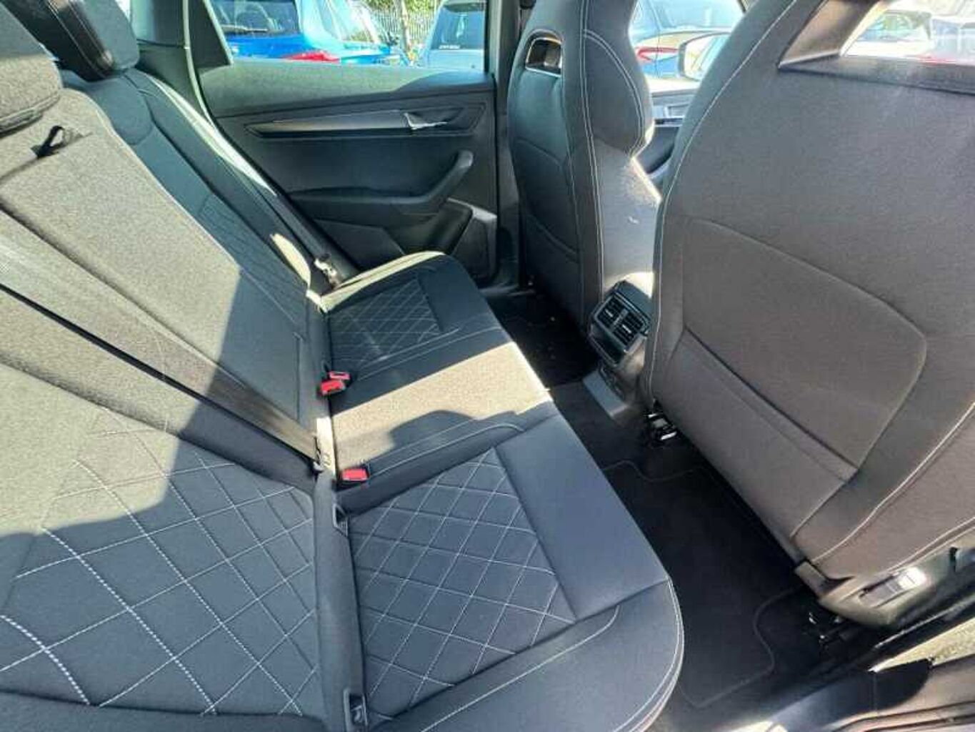 SKODA Karoq SUV 2.0 TSI (190ps) 4X4 SportLine DSG