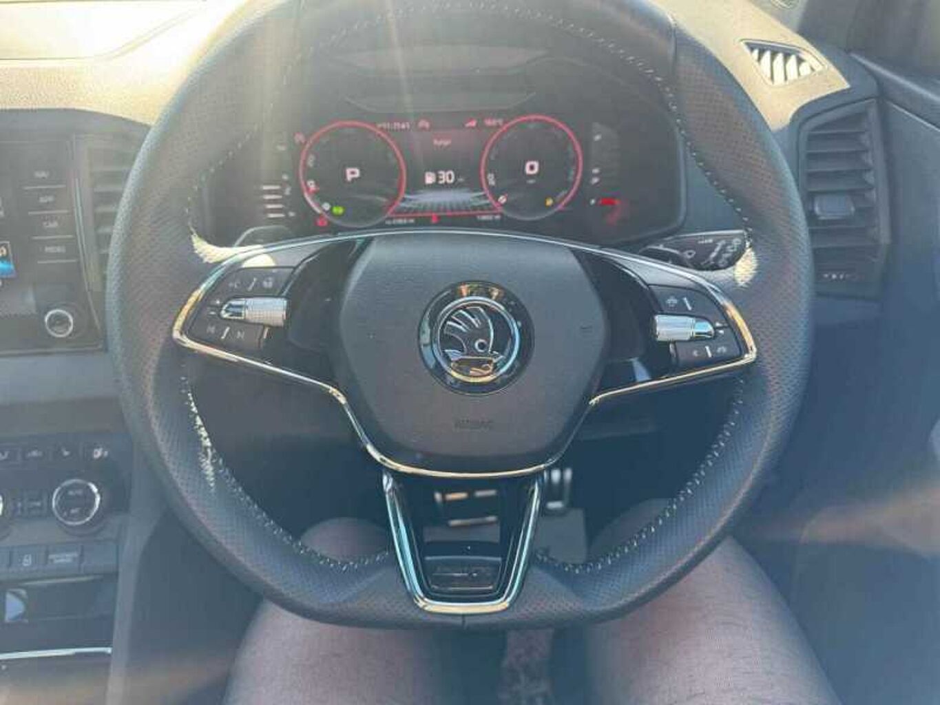 SKODA Karoq SUV 2.0 TSI (190ps) 4X4 SportLine DSG