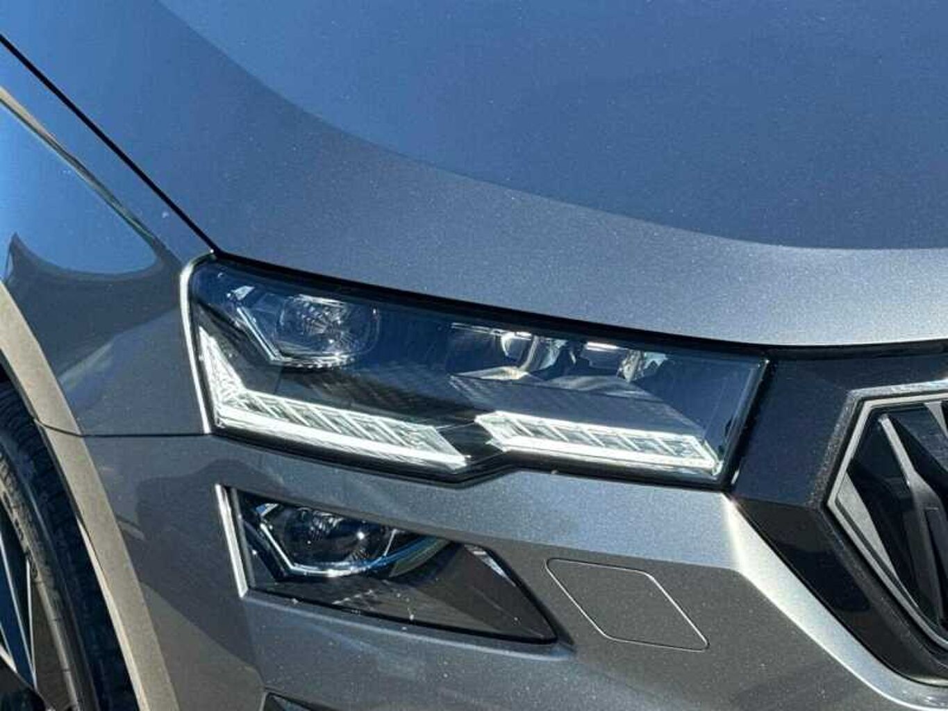 SKODA Karoq SUV 2.0 TSI (190ps) 4X4 SportLine DSG