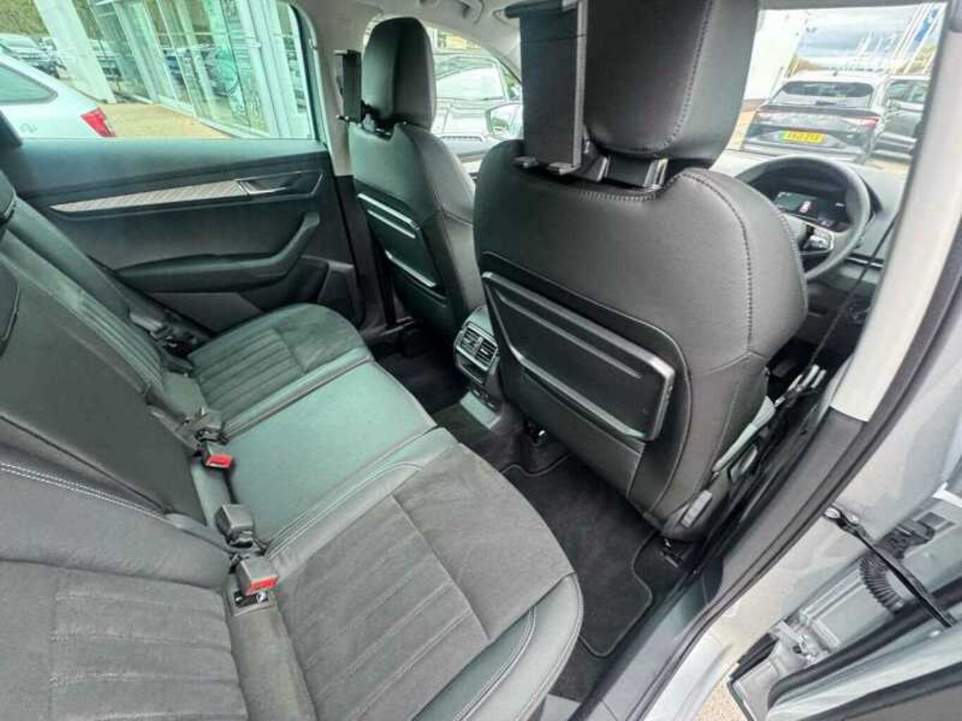 SKODA KAROQ 1.5 TSI SE L 5dr