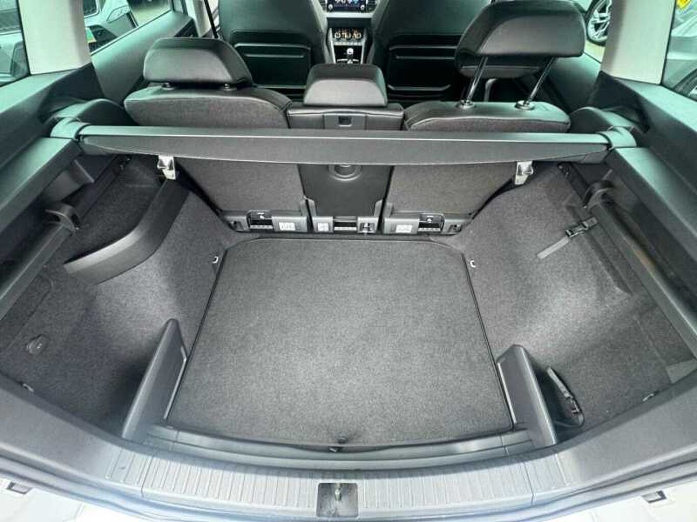 SKODA KAROQ 1.5 TSI SE L 5dr