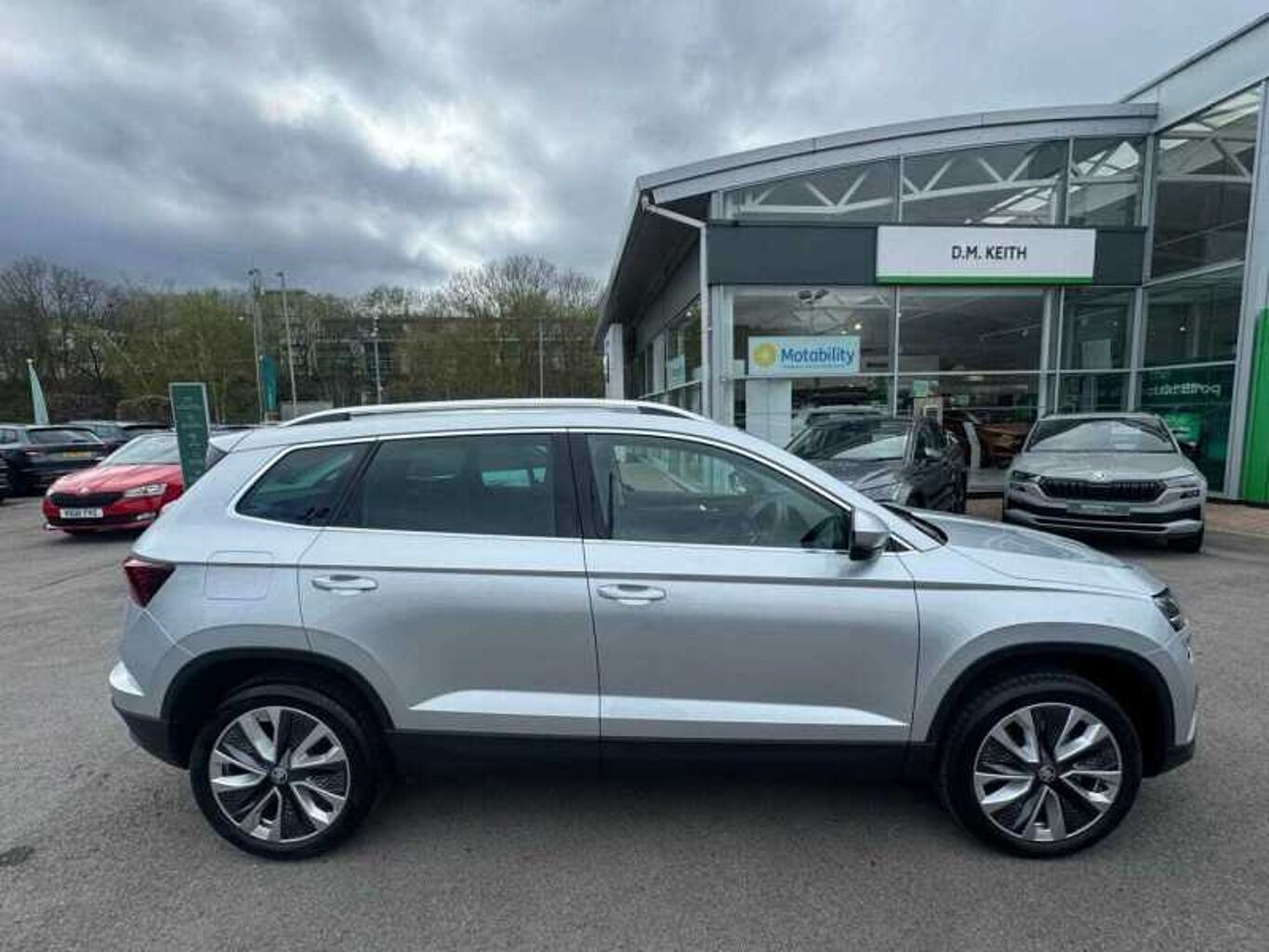 SKODA KAROQ 1.5 TSI SE L 5dr