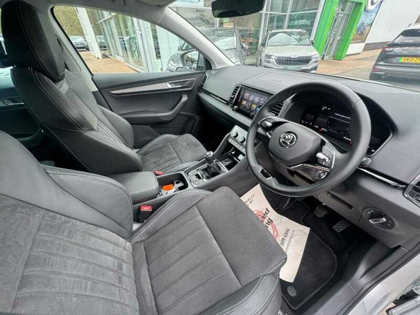 SKODA KAROQ 1.5 TSI SE L 5dr