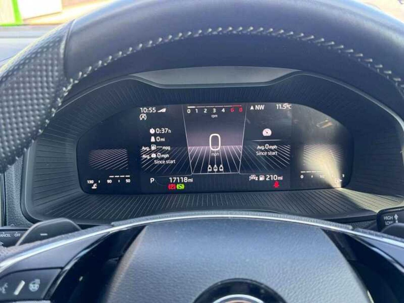SKODA Karoq SUV 2.0 TSI (190ps) 4X4 SportLine DSG