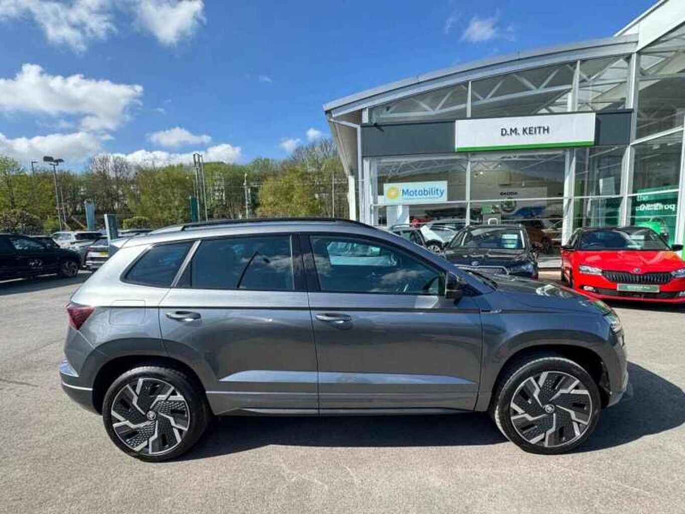 SKODA Karoq SUV 2.0 TSI (190ps) 4X4 SportLine DSG