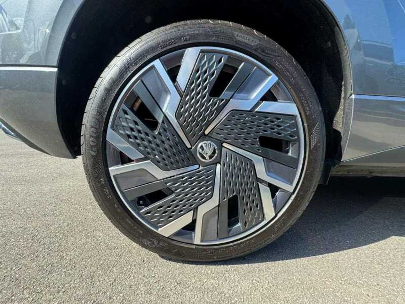SKODA Karoq SUV 2.0 TSI (190ps) 4X4 SportLine DSG